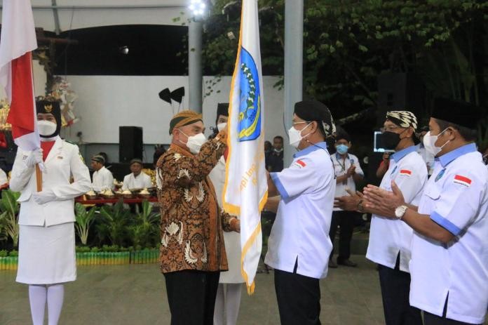 Gubernur Kaltim, Isran Noor Lantik Pengurus DPP IKAPAKARTI