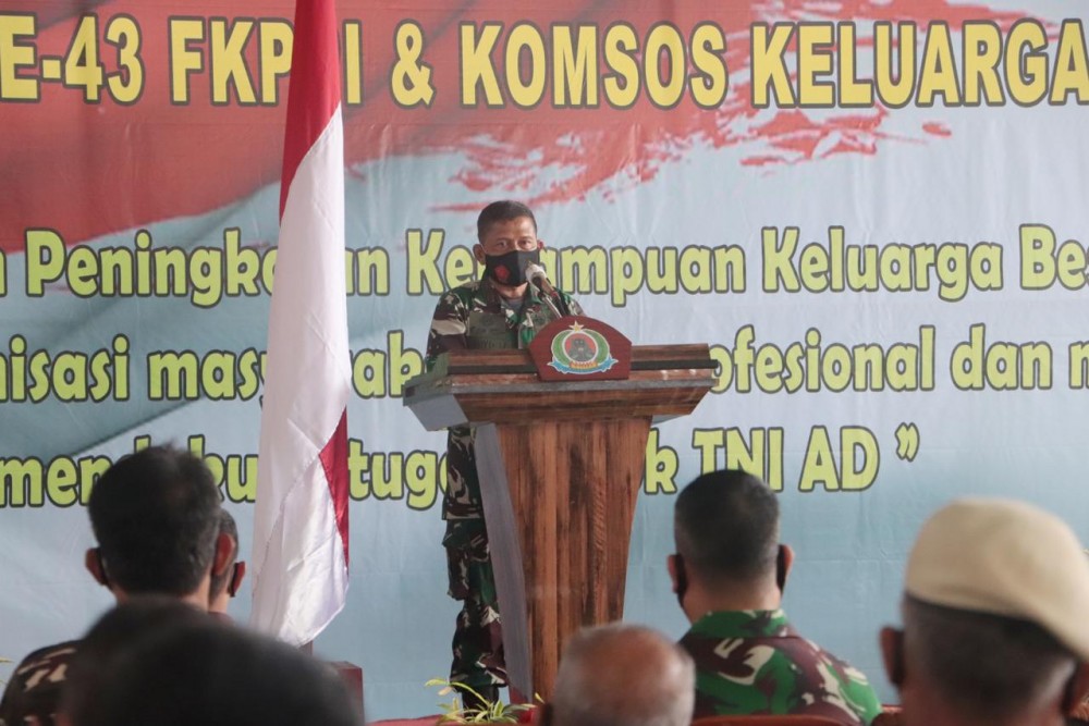 Jelang HUT TNI ke -76, Korem 091/ASN Gelar Serbuan Vaksinasi