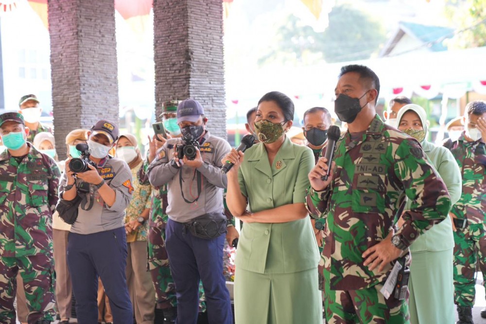 Kasad Dan Istri Kunjungi Rumah Sakit Tingkat II Dr. R. Hardjanto