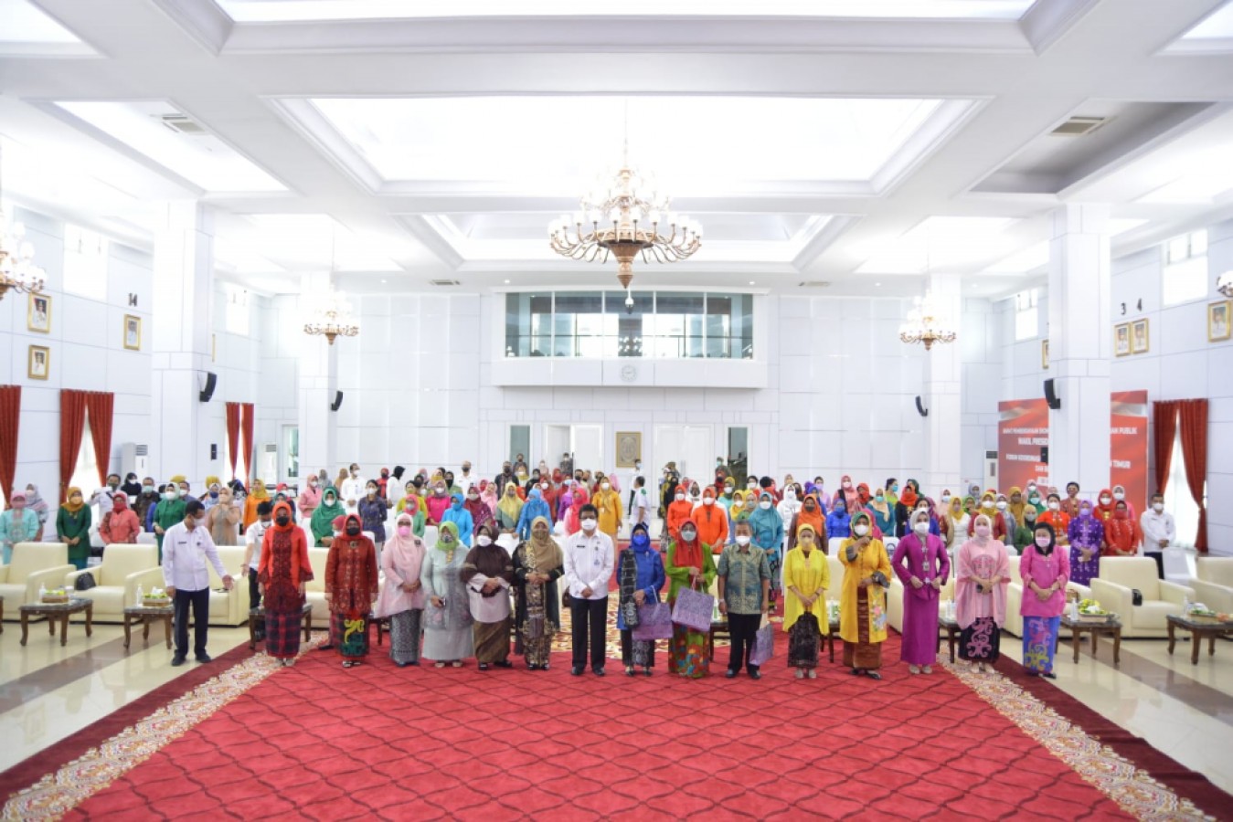 Kenakan Kebaya Nasional, Ibu-ibu Gabungan Organisasi Ikuti PHI