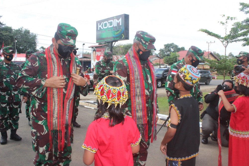 Pangdam Ajak Dua Danrem Kunker ke Kodim 0912/Kubar