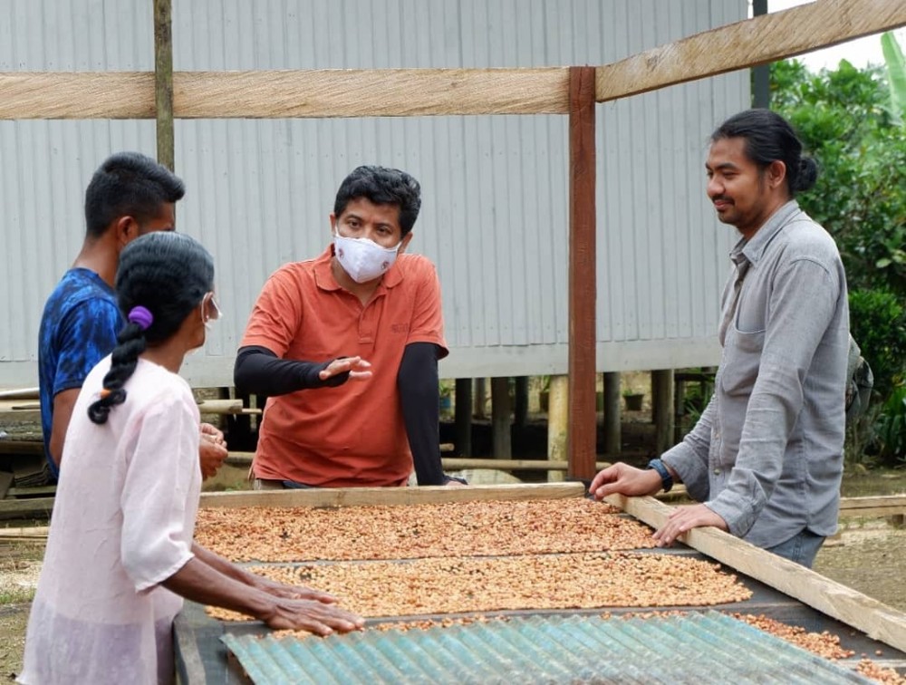 Pemuda PELOPOR Berau Sajikan Kopi dan Bokko Defender