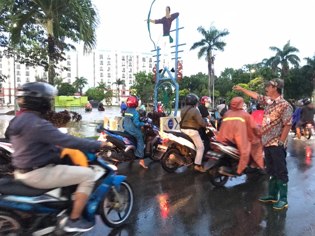 Banjir, Kadispora Kaltim Mendadak Jadi "POLANTAS"