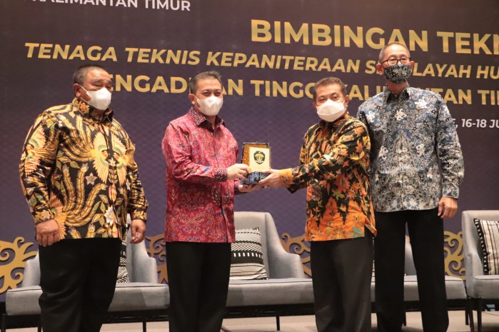 Ciptakan Aparatur Peradilan Profesional dan Berintegritas