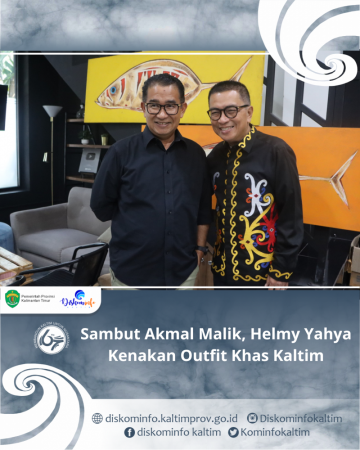 Sambut Akmal Malik, Helmy Yahya Kenakan Outfit Khas Kaltim