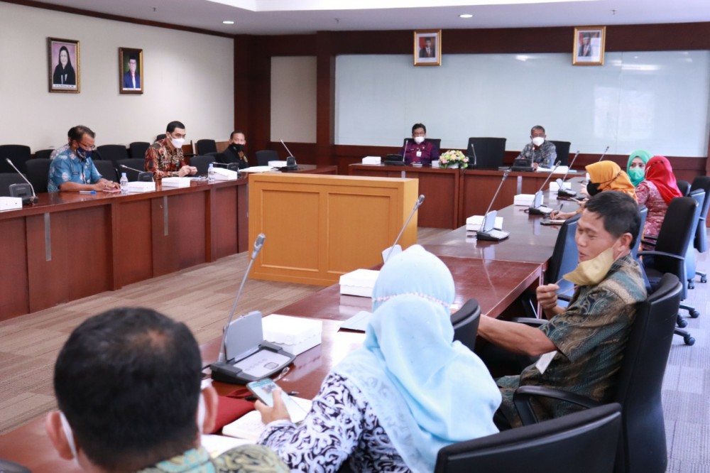 Sekprov Kaltim Pimpin Rapat Persiapan Gernas BBI