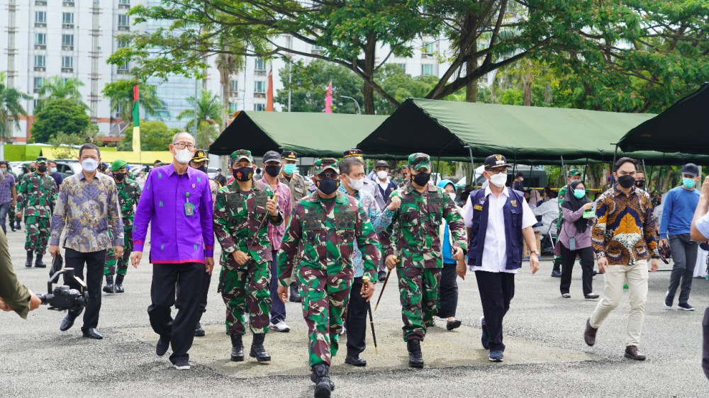 Pangdam Tinjau Pelaksanaan Serbuan Vaksin