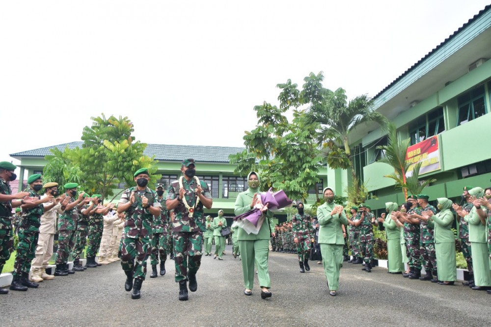 Pangdam VI/Mulawarman Beserta Istri Kunjungi Korem 091/ASN