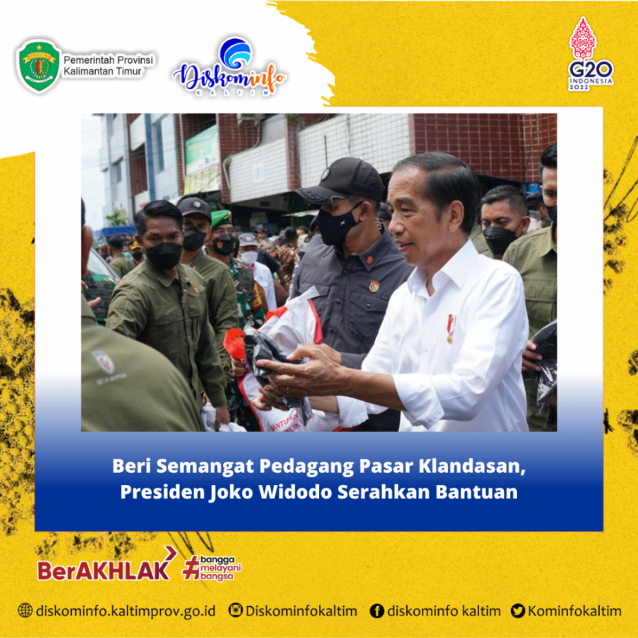 Beri Semangat Pedagang Pasar Klandasan, Presiden Joko Widodo Serahkan Bantuan