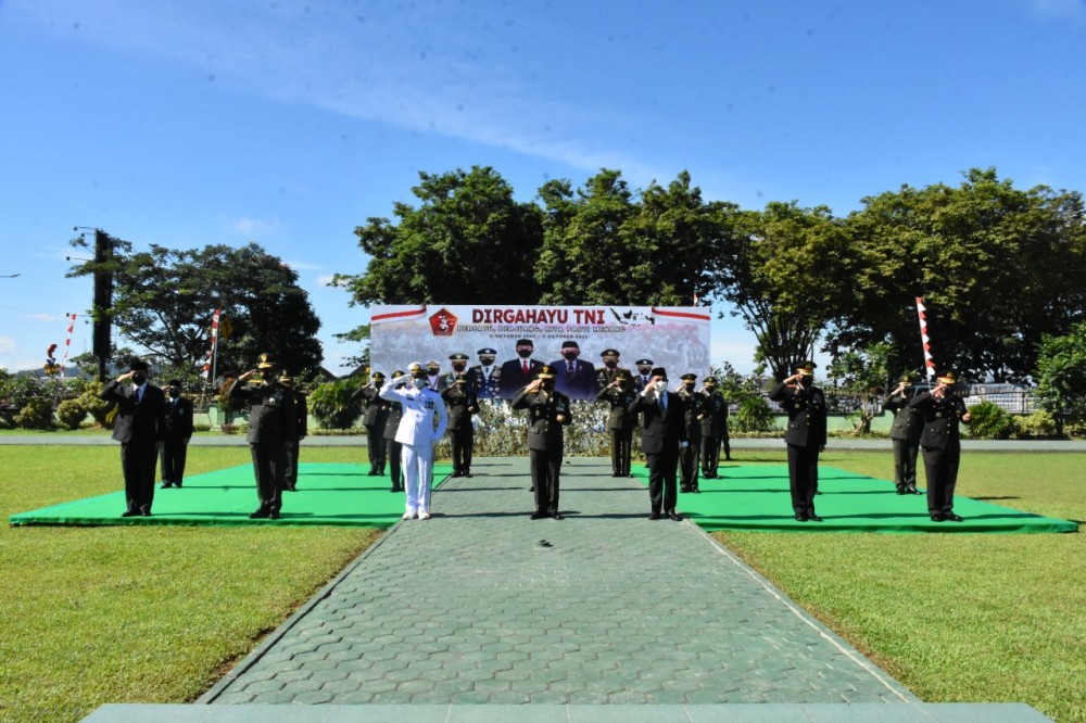 Upacara Virtual, Tidak Mengurangi Khidmat Peringatan HUT TNI ke-76 di masa Pandemi